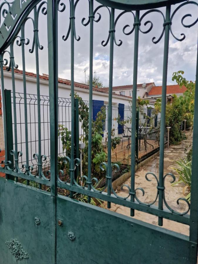 Maison Fetilly, Sweet Home ลาโรแชล ภายนอก รูปภาพ